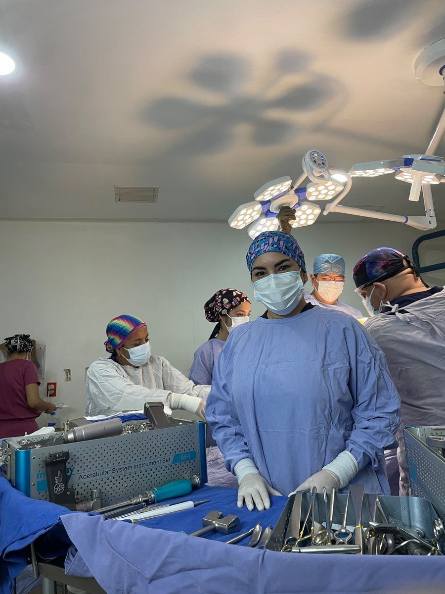 Set acetabular en quirófano